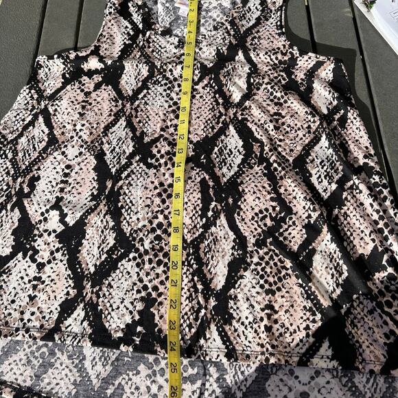 LulaRoe sleeveless flared top, reptile print, V-neck, women's size M - Picture 5 of 7